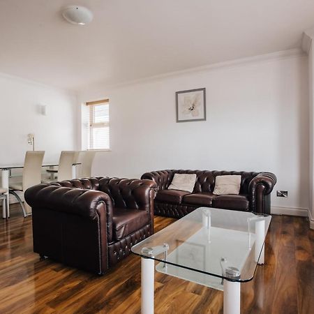 Top Quality Beach Front Apartment Sleep Up To 7 Guests Bournemouth Buitenkant foto