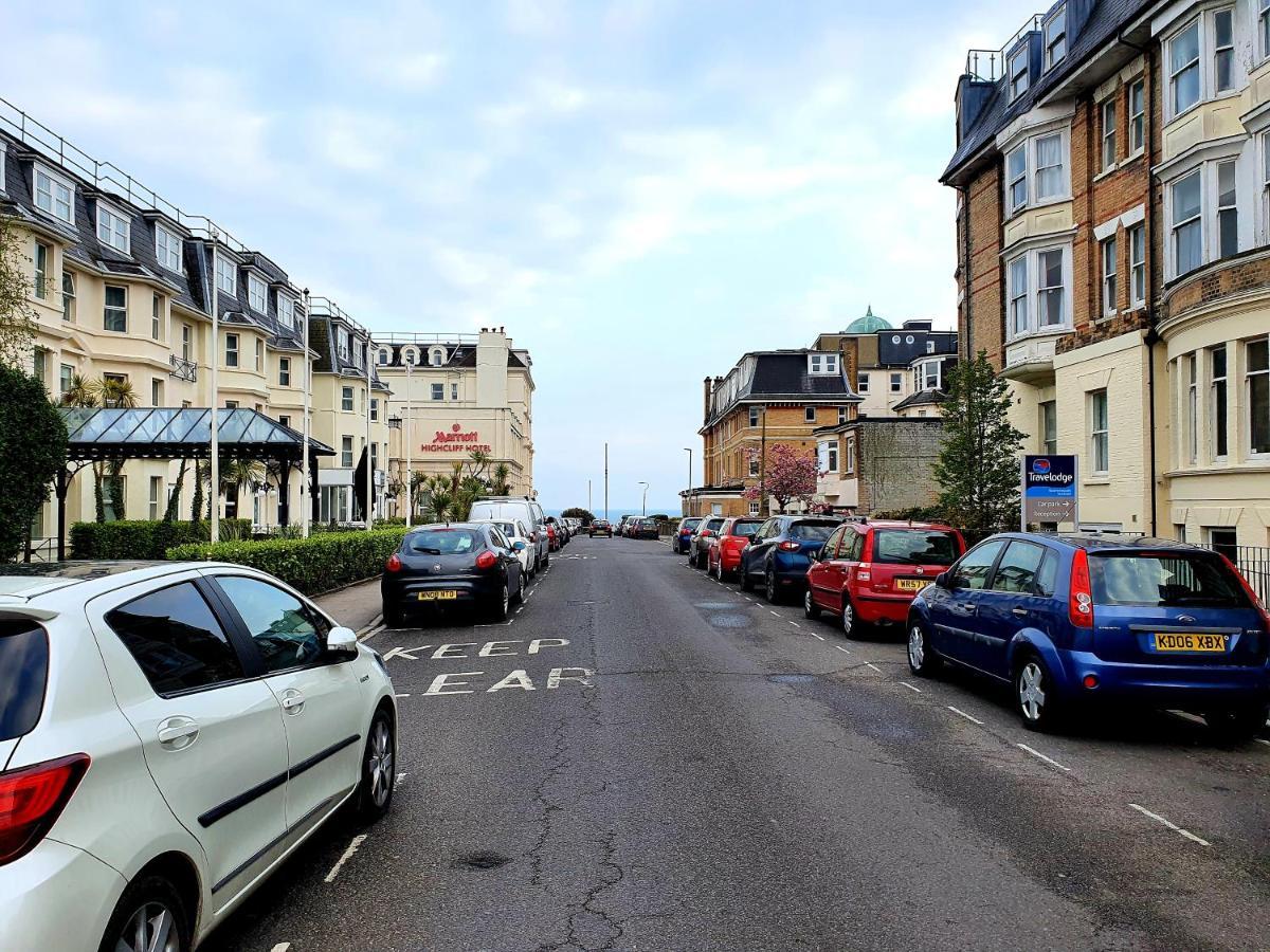 Top Quality Beach Front Apartment Sleep Up To 7 Guests Bournemouth Buitenkant foto