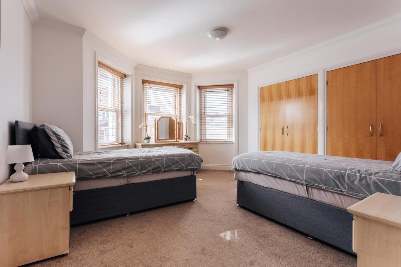 Top Quality Beach Front Apartment Sleep Up To 7 Guests Bournemouth Buitenkant foto